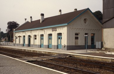 BERZEE  83-10376.jpg